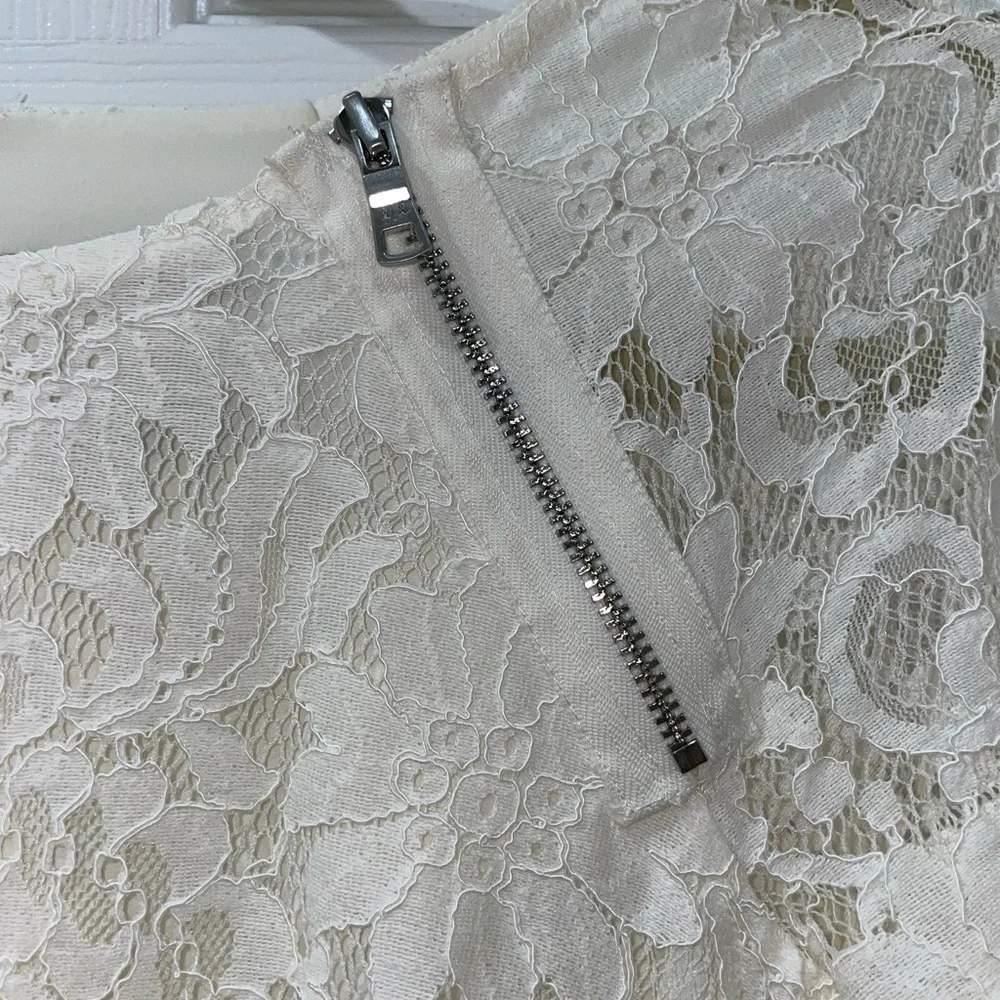 💰3 For $25 💰Armani Exchange Off White Lace Mini Dress SZ 0 - Picture 5 of 9
